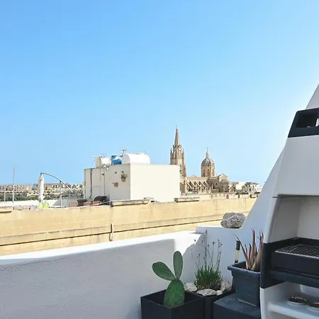 Millennium Penthouse With Private Hot Tub Gozo *