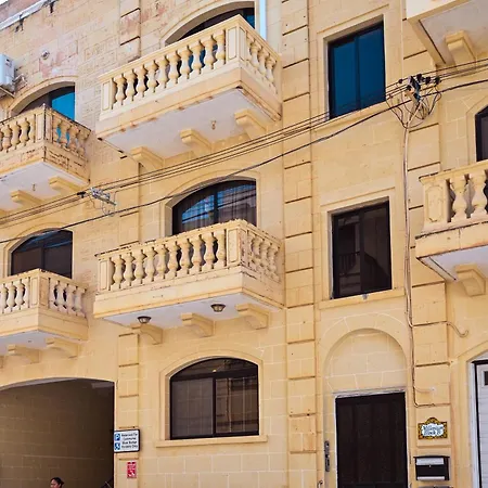 Appartamento Millennium Penthouse With Private Hot Tub Gozo Għajnsielem