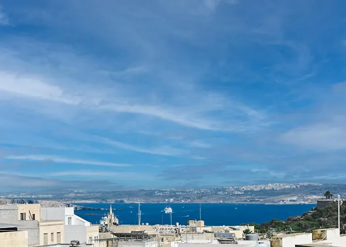 Millennium Penthouse With Private Hot Tub Gozo Għajnsielem