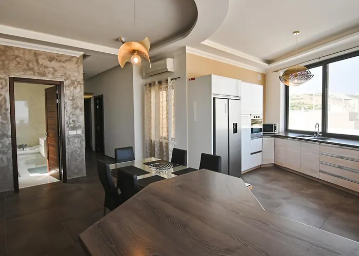 Millennium Penthouse With Private Hot Tub Gozo Lejlighed