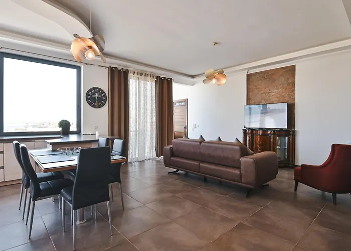 Millennium Penthouse With Private Hot Tub Gozo *