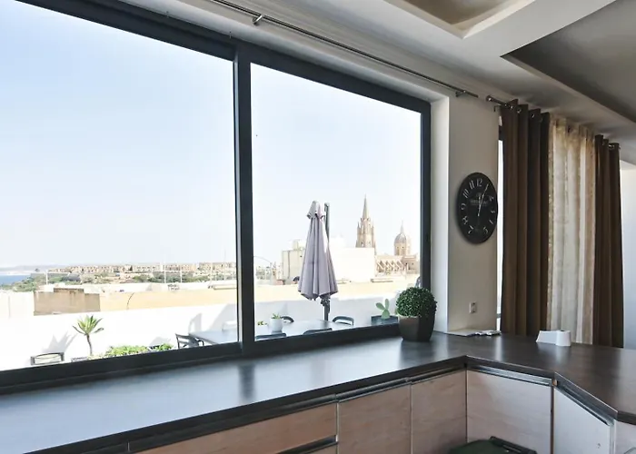 Millennium Penthouse With Private Hot Tub Gozo * Għajnsielem