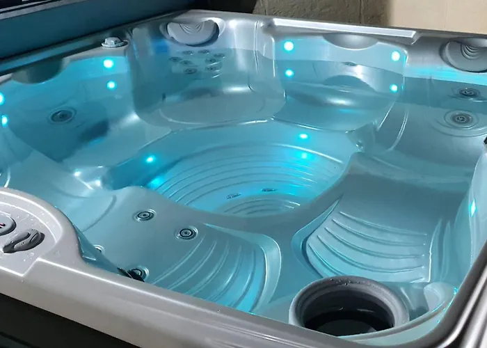 Millennium Penthouse With Private Hot Tub Gozo Daire